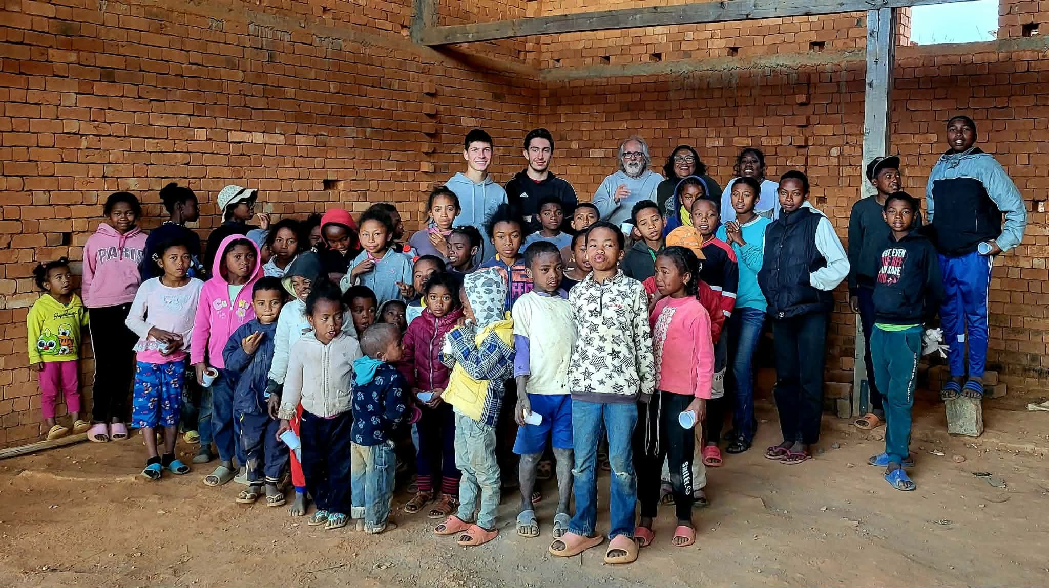 Lien entre France et Madagascar et jeunes accompagnants français
